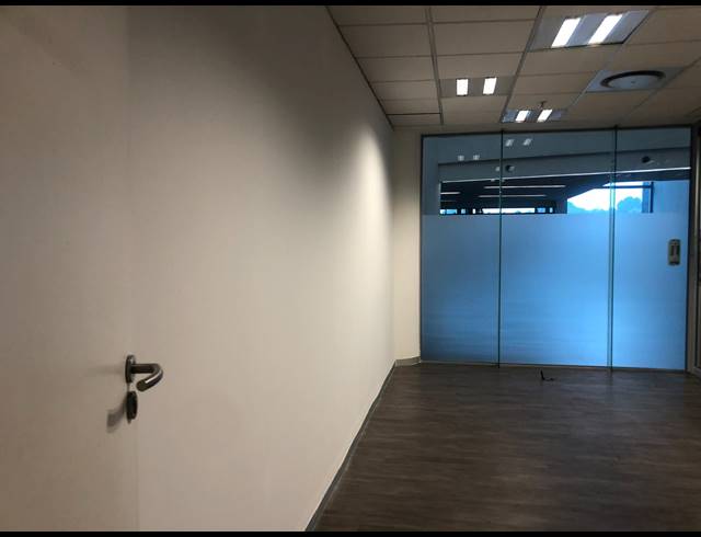 941M² OFFICE TO LET IN MELROSE ARCH